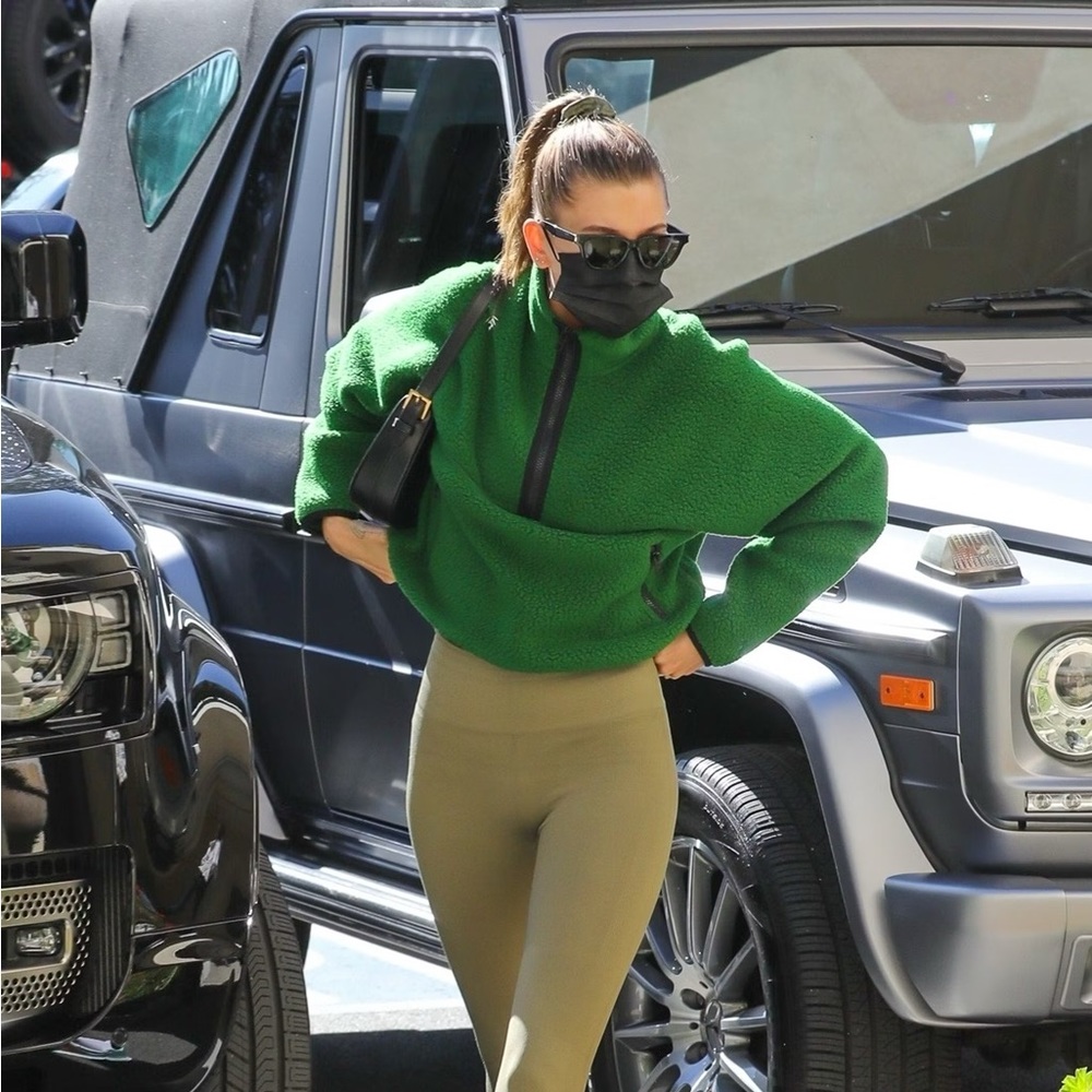 Aritzia TNA - Green Fleece Pullover with Black Accents- HAILEY BIEBER worn!